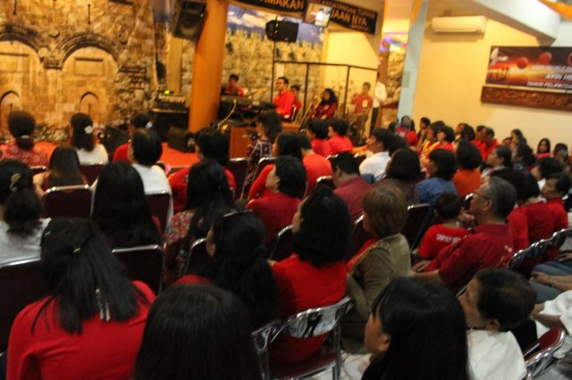 HUT GBI Pondok Gede Plaza ke 18
