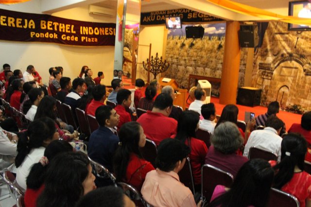 HUT GBI Pondok Gede Plaza ke 18