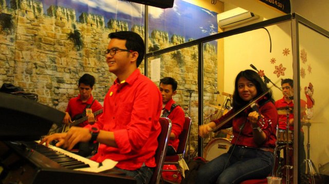 HUT GBI Pondok Gede Plaza ke 18