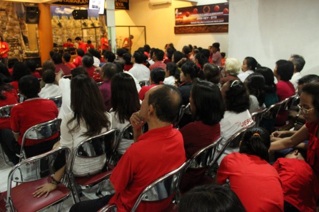 HUT GBI Pondok Gede Plaza ke 18