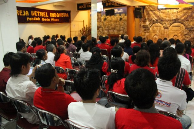 HUT GBI Pondok Gede Plaza ke 18
